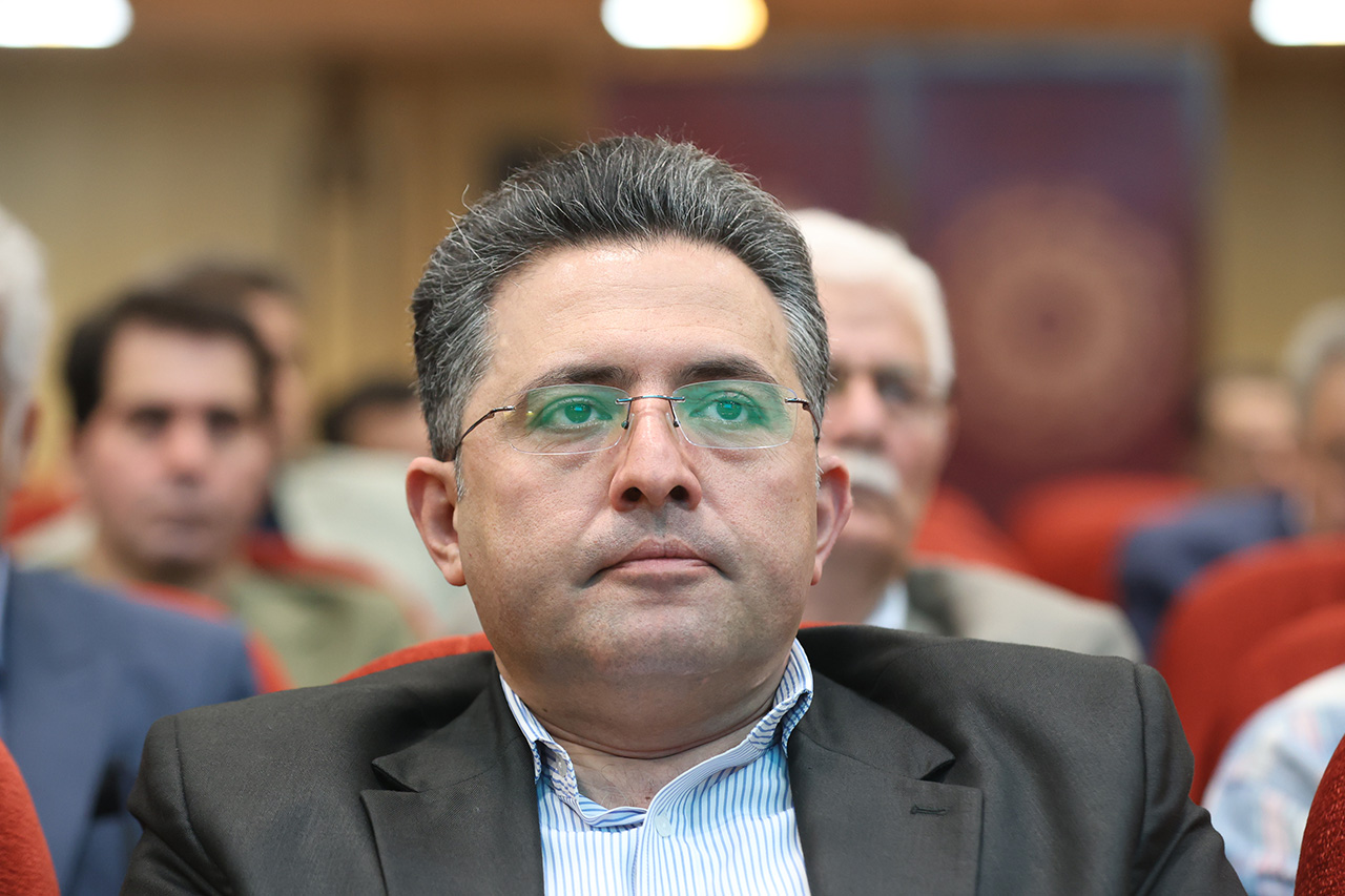 رایزنی با کشورهای همسایه برای توسعه صادرات نرمافزار ایران